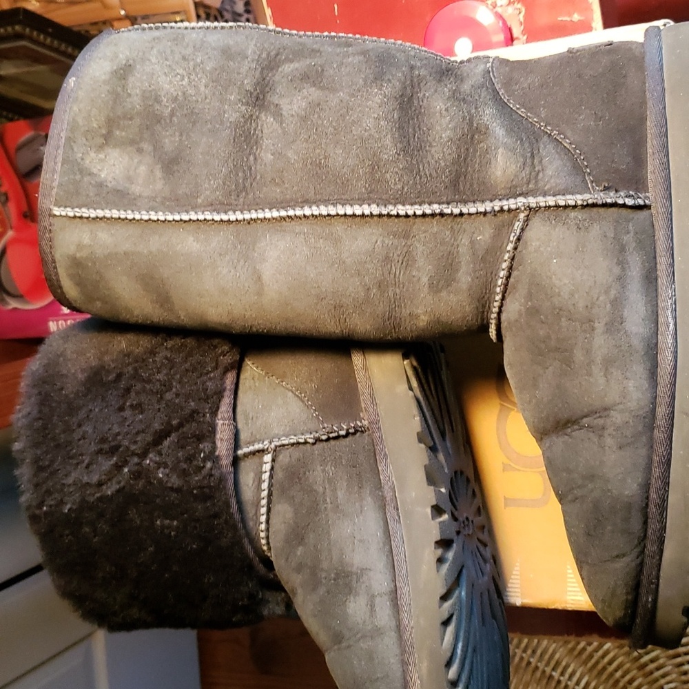 Ugg Treadlite MID CALF 7